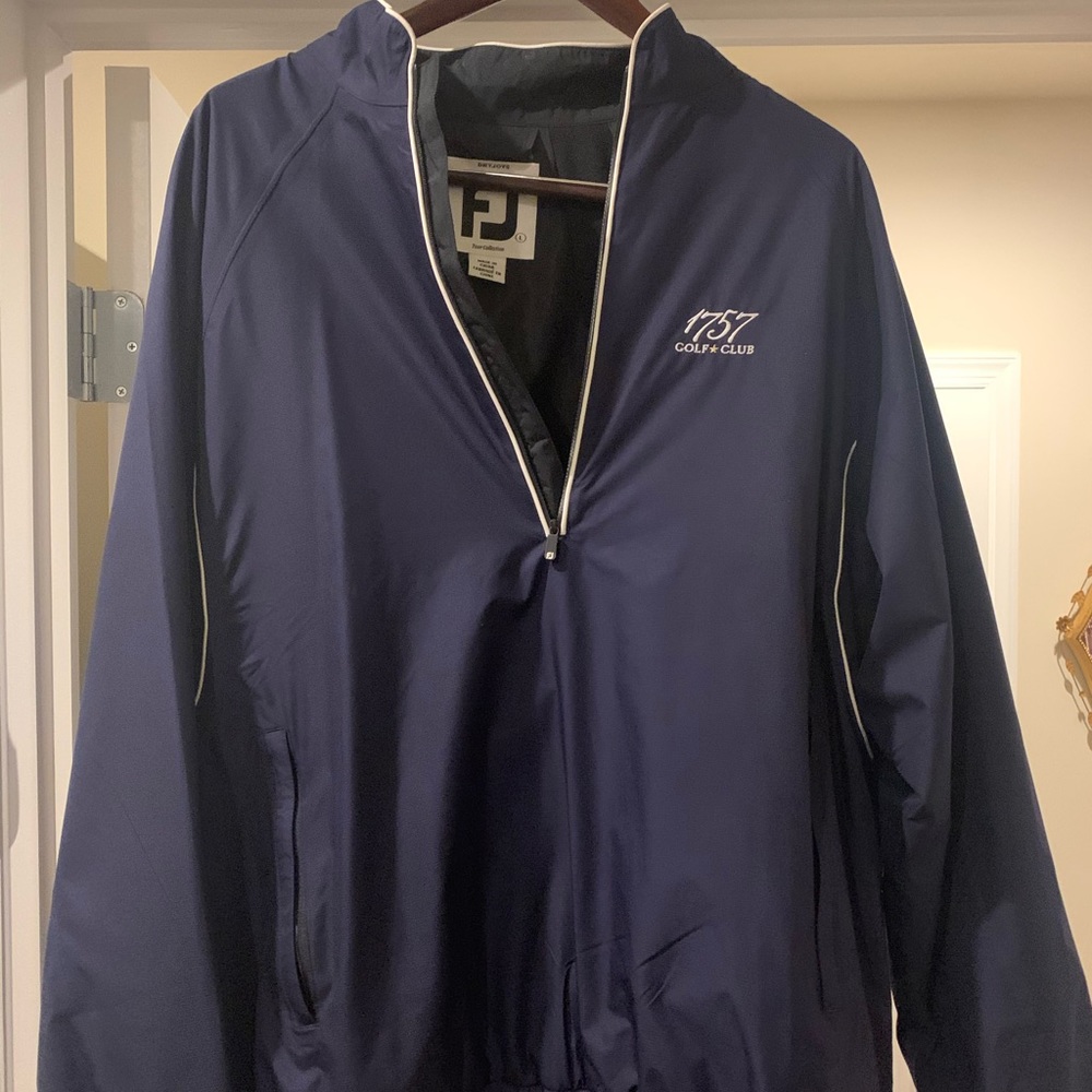 Footjoy golf rain pullover in navy